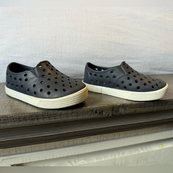 Old Navy | Baby Navy Blue Sandal | Size 5 - Picture 1 of 8